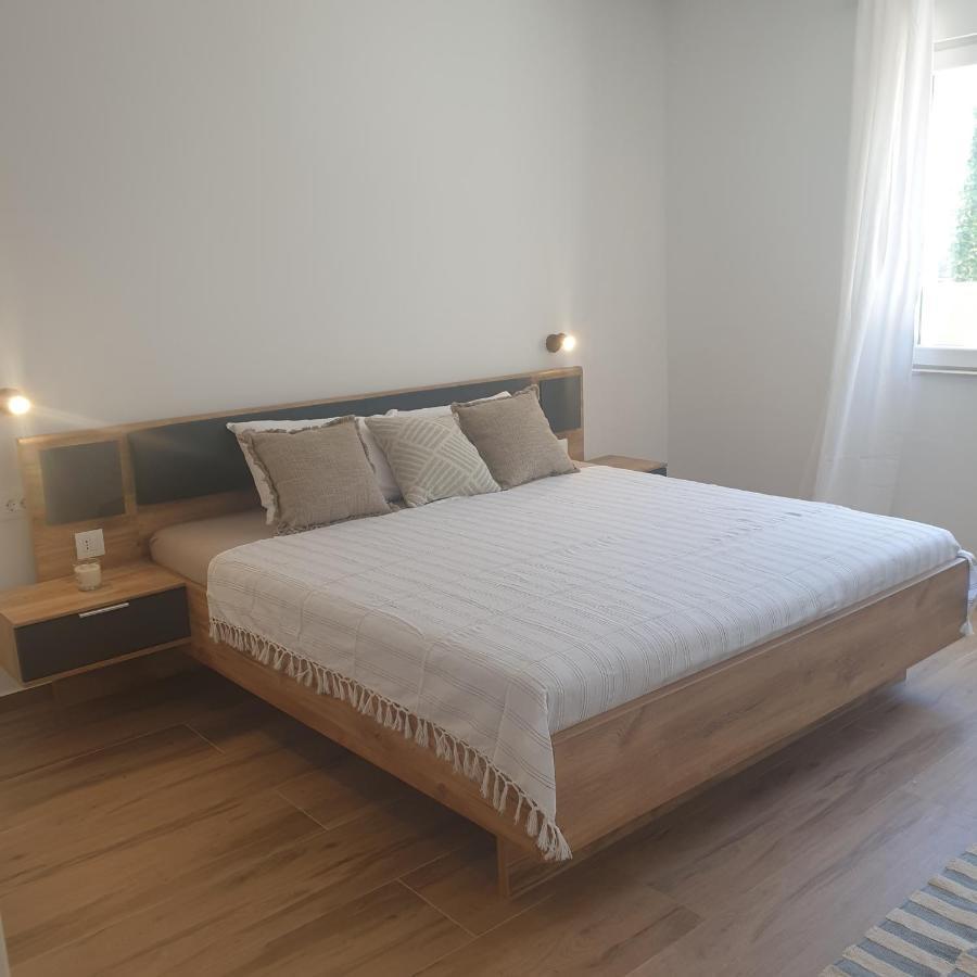 Pina Tourist Apartments Vodice Exterior photo