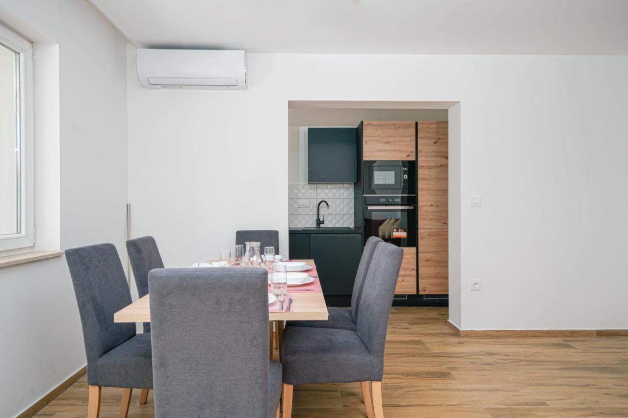 Pina Tourist Apartments Vodice Exterior photo